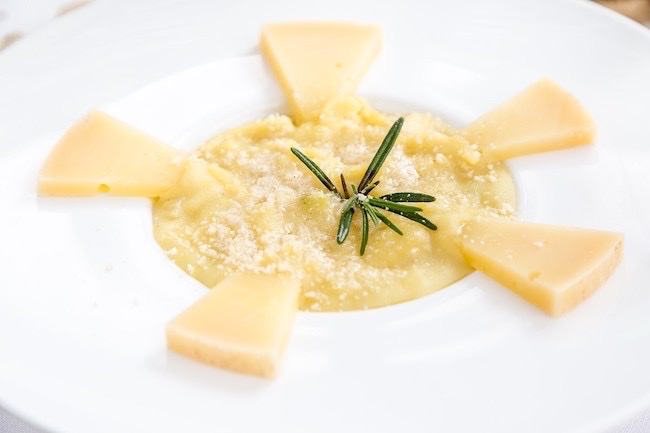 Pasta e Patate con Provolone del Monaco